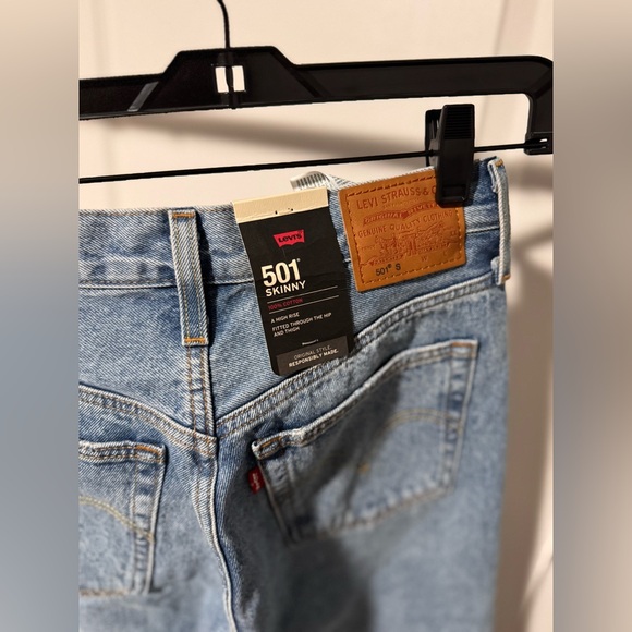 Levi’s Distressed Blue Jeans Size 25 BNWT Skinny - Picture 3 of 4